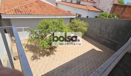 Casa para venda com 3 quartos , linda casa quintal amplo