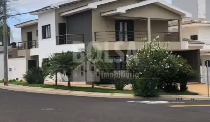 Excelente  residencia ampla, com 3 suites total segurança , localização excelente