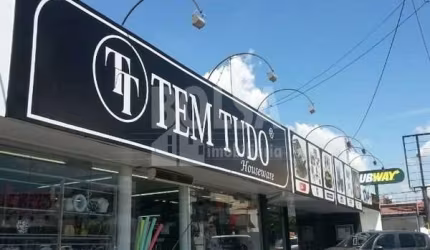 AVENIDA GETULIO VARGAS EM FRENTE SUP. CONFIANÇA MAX ! ! ! MELHOR LOCALIZAÇÃO DE BAURU