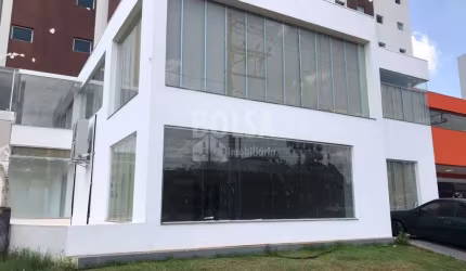 LINDO PREDIO COMERCIAL NOVO EM FRENTE AO AEROCLUB ! !
