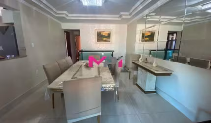 CASA COM 04 DORMITÓRIOS + ÁREA COM CHURRASQUEIRA A VENDA NO BAIRRO - VILA APARECIDA - JUNDIAÍ/SP.  250 METROS.