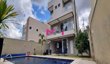 CASA COM 03 SUÍTES NO COND IBI ARAM I - ITUPEA/SP.  PORTEIRA FECHADA!