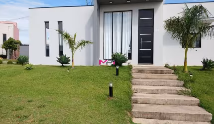 CASA TERREA A VENDA PHYTUS