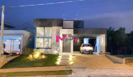 CASA A VENDA COM 260 M² NO CONDOMÍNIO BELLA VITTA - JUNDIAÍ/SP. 04 SUITES + ÁREA GOURMET.