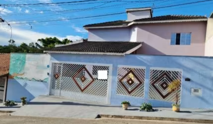CASA A VENDA NO BAIRRO MIRANTE DA COLONIA - 194 METROS.