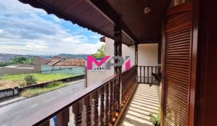 CASA GRANDE COM QUINTAL, PISCINA, CHURRASQUEIRA E POMAR  - VARZEA PAULISTA
