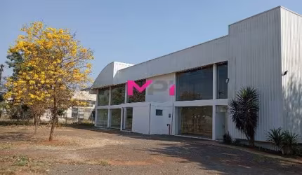 Galpão Industrial de Alto Padrão para Locação no Parque Industrial Mogi Guaçu-SP  2 Salas, 8 Banheiros, 20 Vagas e 2.332m² de Área
