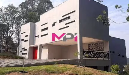 CASA SOBRADO À VENDA NO CONDOMÍNIO SERRA DOS CRISTAIS EM CAJAMAR/SP