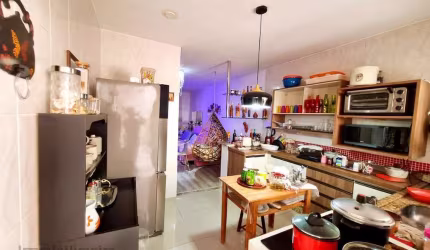 EXCELENTE CASA COM 3 QUARTOS NA VILA ROMANA