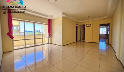Vendo apartamento com 3 quartos, varanda, elevador, no Benfica