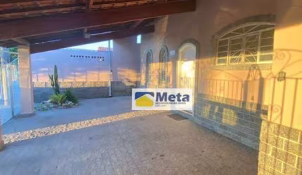 Casa com 3 dormitórios à venda, 189 m² por R$ 450.000,00 - Flor Do Vale - Tremembé/SP