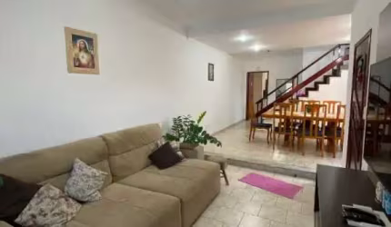 Sobrado com 3 dormitórios à venda, 142 m² por R$ 450.000,00 - Residencial São Charbel - Taubaté/SP