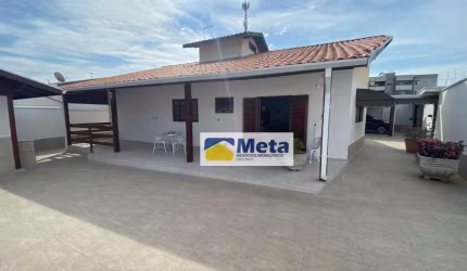 Linda casa com 3 dormitórios à venda, 206 m² de área construída por R$ 750.000 - Residencial D Napoli - Taubaté/SP