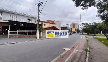 Sobrado com 3 dormitórios à venda, 286 m² por R$ 1.200.000,00 - Granja Daniel - Taubaté/SP