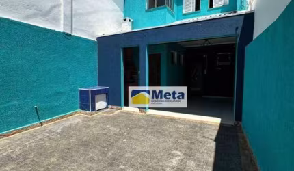 Sobrado com 3 dormitórios à venda, 116 m² por R$ 620.000,00 - Vila Iapi - Taubaté/SP