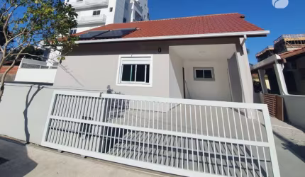 Casa com 4 quartos à venda na Rua Das Alamandas, 296, Praia de Palmas, Governador Celso Ramos por R$ 2.100.000