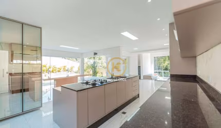 Casa com 4 Quartos(4 Suítes) para Alugar, 400 m² por R$ 10.000/Pacote - Condomínio Reserva Vale Verde - Cotia - SP