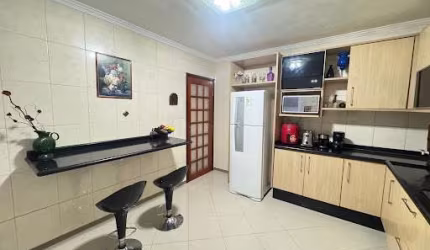 Casa com 03 dormitórios à venda, 216 m² por R$ 400.000 - Roselandia - Cotia/SP