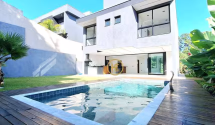 Casa com 4 quartos à venda, 320 m² por R$ 3.100.000 - Granja Viana - Vintage - Cotia/SP