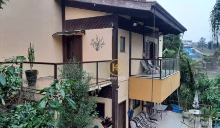 Casa com 3 suítes à venda, 306 m² - Granja Caiapiá - Cotia/SP