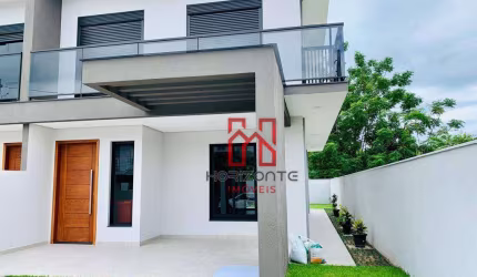 Casa com 3 dormitórios à venda, 150 m² por R$ 1.200.000,00 - Canasvieiras - Florianópolis/SC