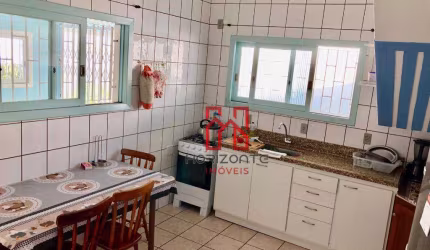 Casa com 6 dormitórios à venda, 216 m² por R$ 1.325.000,00 - Daniela - Florianópolis/SC
