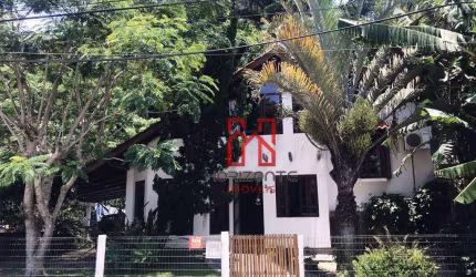 Casa com 4 dormitórios à venda, 473 m² por R$ 3.000.000 - Jurerê Internacional - Florianópolis/SC