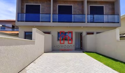 Casa com 2 dormitórios à venda, 87 m² por R$ 670.000,00 - São João do Rio Vermelho - Florianópolis/SC