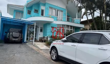 Casa com 3 dormitórios à venda, 269 m² por R$ 3.900.000,00 - Jurerê - Florianópolis/SC