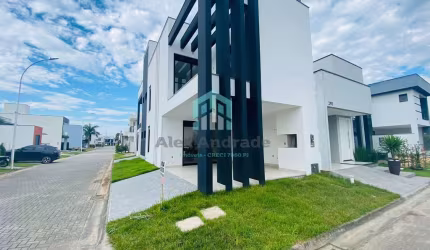 Casa em Condomínios em Bairro Deltaville - Biguaçu, SC