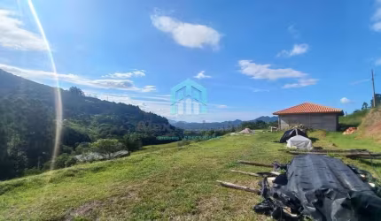 Casa em Beira Rio  -  Biguaçu