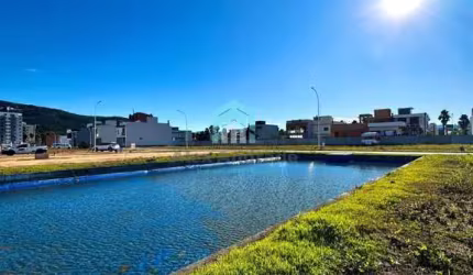 Lote à venda em Deltaville, Biguaçu: 150,5m² de área útil por R$250.000. Oportunidade única!