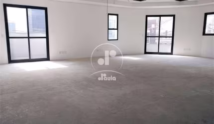 Excelente oportunidade de locação: Sobreloja comercial no Centro de Santo André-SP, 520m², 2 salas e 6 banheiros!