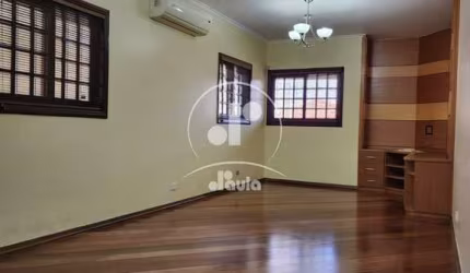 Sobrado 202m² - 3 Quartos e 3 banheiros, 4 vagas, para Alugar, Vila Floresta, Santo André, SP