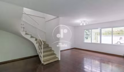 Sobrado 262m², 5 Dormitórios, 4 vagas de garagem, para Alugar, Bairro Vila Alpina, Santo André,SP