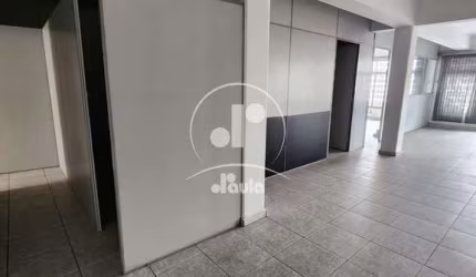 Sala comercial 80m², para Alugar no Centro de Santo André/SP.