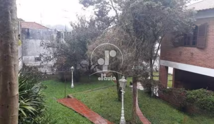 Casa comercial 368m², com 4 dormitórios sendo 1 suíte, 4 vagas na Vila Pires em Santo André.