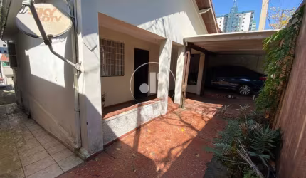 Vila Valparaíso. Excelente Terreno de 400m2 com Casa Antiga e habitável. Ideal para construção de apartamentos sem condomínio ou com condomínio.