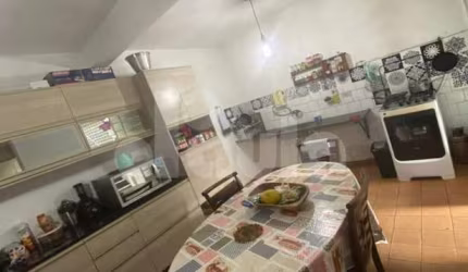 Sobrado a venda na Kennedy de São Caetano do Sul, 217m², 2 casas uma em cada Andar. 4 banheiros 4 Quartos sendo 2 suítes 1 Copa 3 Salas, 4 vagas