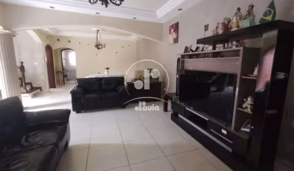 Imperdível sobrado muito confortável com 4 dormitórios suíte 4 vagas amplas.