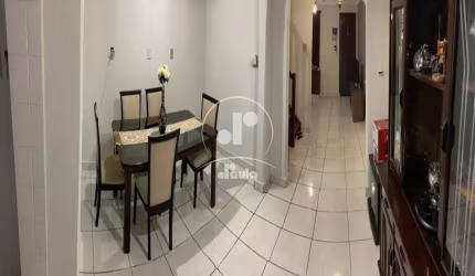 Sobrado à venda na Vila São Pedro, Santo André-SP: 2 quartos, 1 suíte, 2 salas, 2 banheiros, 1 vaga de garagem, 129m².