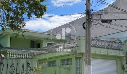 Sobrado à venda em Santo André-SP, Vila Sacadura Cabral: 4 quartos, 1 suíte, 2 salas, 6 banheiros, 10 vagas, 439m². Venha conferir!
