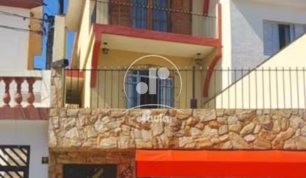 Sobrado a venda na Vila Príncipe de Gales, 272m², 3 dormitórios, sendo 1 suite, 2 vagas de garagem cobertas