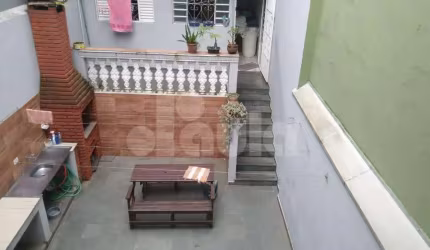 Sobrado claro e arejado com 5 dormitórios 2 suítes 1 com closet 4 vagas