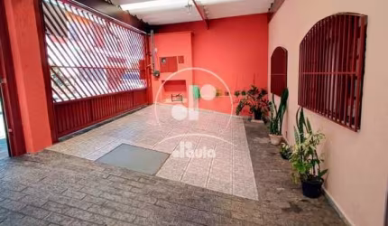 Sobrado a venda na Vila Floresta, 178m², 4 dormitórios, sendo 1 suíte, 4 vagas de garagem, quintal com churrasqueira