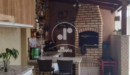 Imperdível Sobrado à Venda na Vila Cecília Maria em Santo André-SP: 3 Quartos, 1 Suíte, 2 Banheiros, 4 Vagas de Garagem, 178m²!