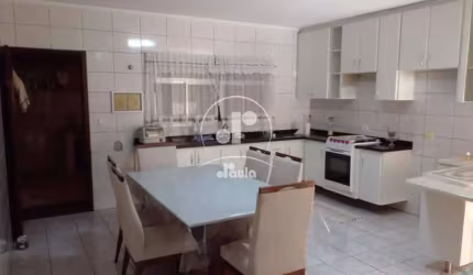 Sobrado residencial com 175,00 m² de área útil, Vila América, Santo André.