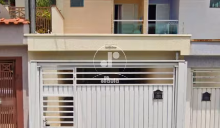 Sobrado à venda em Santo André-SP, Vila Alzira: 2 quartos, 2 suítes, 1 sala, 3 banheiros, 2 vagas, 93m²
