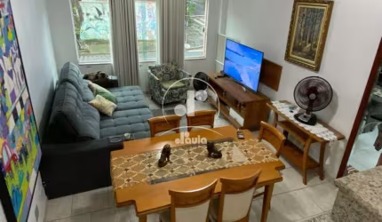 Vila Alzira. Sobrado com 151m2, 3 dormitórios, sendo 1 suíte, 3 banheiros, 2 vagas de garagem. Parte infeiror com mais um quarto, cozinha e banheiro.