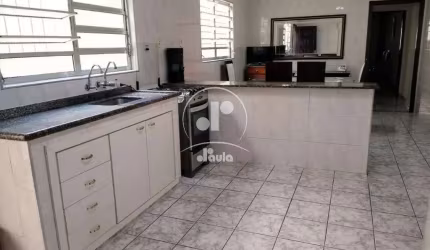 Imperdível sobrado à venda em Santo André-SP, 3 quartos, 1 sala, 2 banheiros, 2 vagas - Bairro Sítio dos Vianas